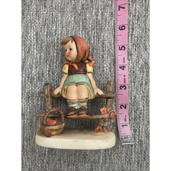 Vintage Goebel M.J. Hummel "Just Resting" Retired Figurine #112 Germany - Picture 2 of 10